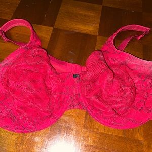 Women’s Red Silk Cacique Full Coverage Bra-44G